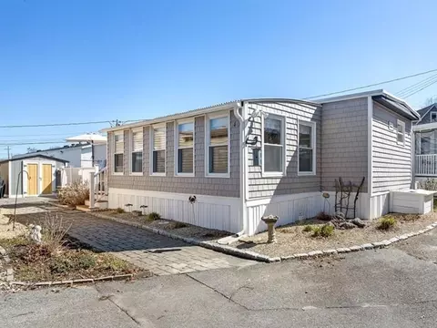 43 Amos Way, Onset, MA 02558