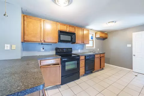 44 Gatewood Rd, Springfield, MA 01119 photo 6