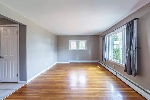 44 Gatewood Rd, Springfield, MA 01119 photo 4