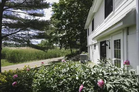 Exterior - 5 Eagle Hill Rd, Ipswich, MA 01938 photo 6 of 6