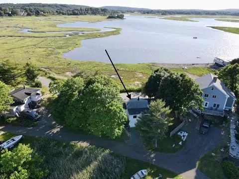 5 Eagle Hill Rd, Ipswich, MA 01938