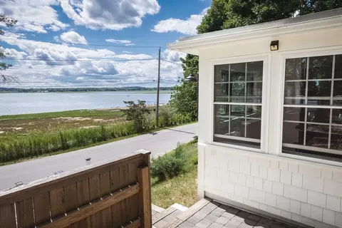 Exterior - 5 Eagle Hill Rd, Ipswich, MA 01938 photo 1 of 6