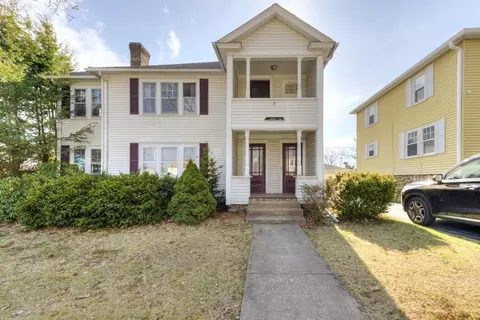 Exterior - 3 Longfellow Rd, Worcester, MA 01602 photo 2 of 4