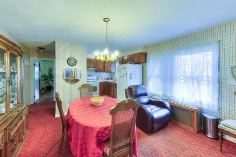 Dining - 3 Longfellow Rd, Worcester, MA 01602 photo 4 of 6