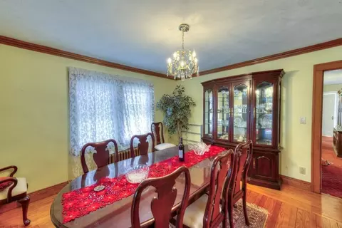 Dining - 3 Longfellow Rd, Worcester, MA 01602 photo 1 of 6