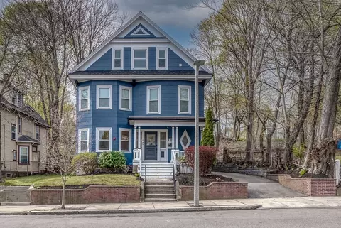 39 Rosseter St #3, Boston, MA 02121