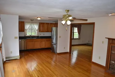 55 Mendon Rd, Sutton, MA 01590 photo 6