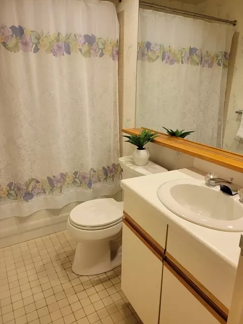 750 Davol St #813, Fall River, MA 02720 photo 20