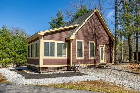 9 Whispering Pines Rd #9, Westford, MA 01886
