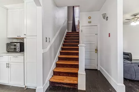Entry Way - 31 Ferry St, Chicopee, MA 01013 photo 3 of 3