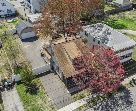 View/Area - 31 Ferry St, Chicopee, MA 01013 photo 1 of 1