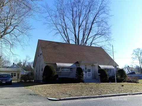 15-17 Francis St, Springfield, MA 01104