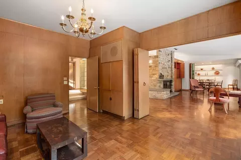 Living - 474 Salisbury St, Worcester, MA 01609 photo 4 of 4