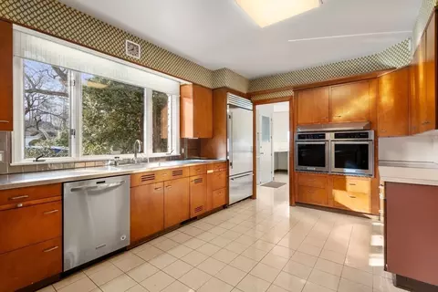 Kitchen - 474 Salisbury St, Worcester, MA 01609 photo 1 of 4