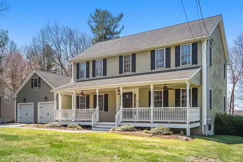 377 Chapel, Holden, MA 01520