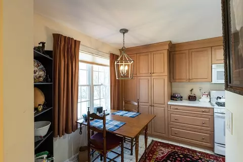 Kitchen - 4 Bishops Park #4, Mashpee, MA 02649 photo 1 of 4