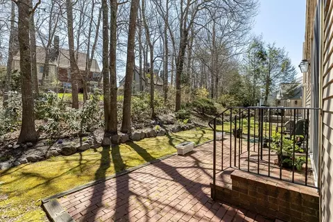Exterior - 4 Bishops Park #4, Mashpee, MA 02649 photo 2 of 3