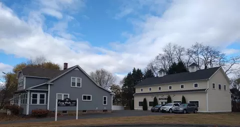 26 Russell St #A-B, Hadley, MA 01035