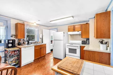 21 23 Hartford Ave S, Upton, MA 01568 photo 11