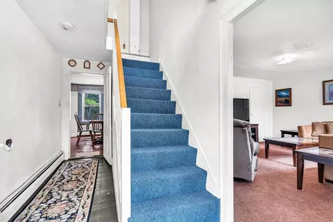 21 23 Hartford Ave S, Upton, MA 01568 photo 4