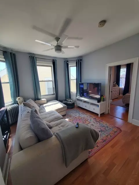 416 Seaver St #6, Boston, MA 02121