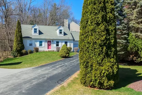 23 Beechwood Dr, Haverhill, MA 01832
