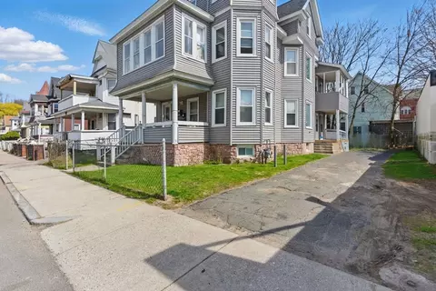 Exterior - 15 Rutledge Ave, Springfield, MA 01105 photo 7 of 10