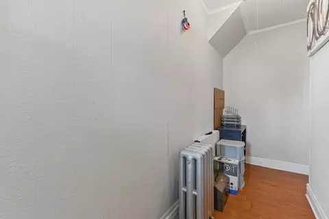 Entry Way - 15 Rutledge Ave, Springfield, MA 01105 photo 1 of 2
