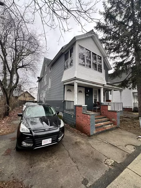 61-63 Hall St, Springfield, MA 01108 photo 2