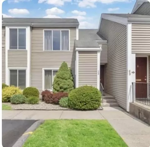 182 Nassau Dr #182, Springfield, MA 01129