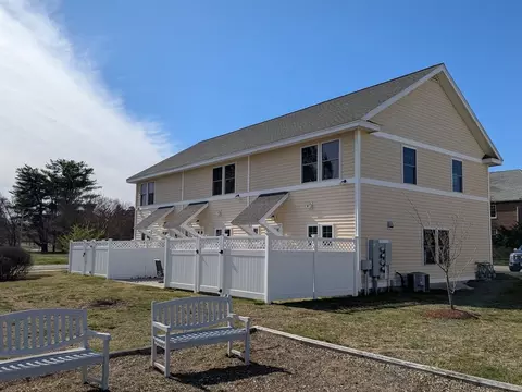 Exterior - 6 Bates St #C, Devens, MA 01434 photo 2 of 3