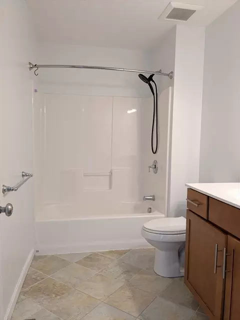 Bath - 6 Bates St #C, Devens, MA 01434 photo 1 of 1