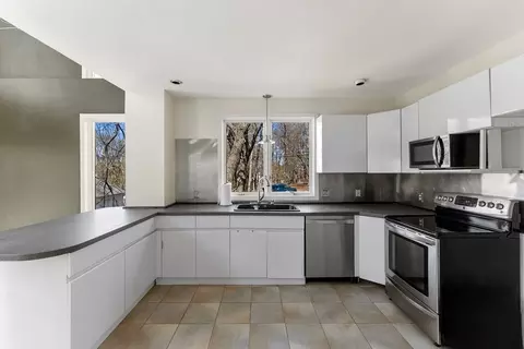 43 Farina Rd, Hull, MA 02045 photo 8