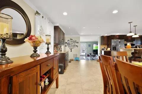 466 Dickinson St, Fall River, MA 02721 photo 12