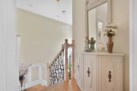 466 Dickinson St, Fall River, MA 02721 photo 20