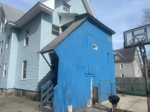 28-30 Tracy St, Springfield, MA 01104 photo 7