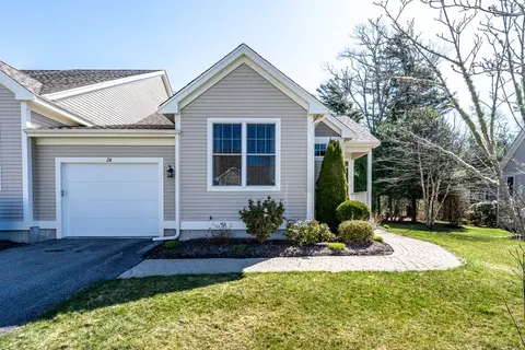 24 Grey Hawk Dr #646, Mashpee, MA 02649