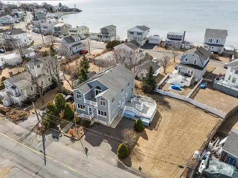 11 Fox Hill Rd, Nahant, MA 01908