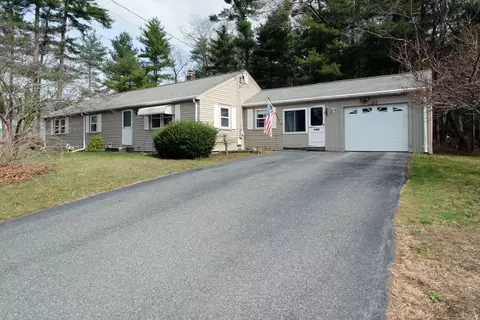 30 Susan Ln, Middleboro, MA 02346