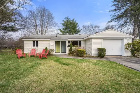 5 Durant Ave, Maynard, MA 01754