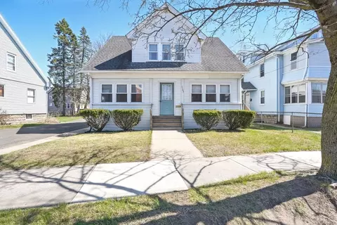 1183 Carew St, Springfield, MA 01104