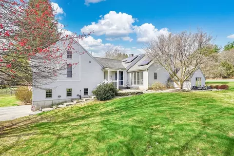 569 Somers Rd, East Longmeadow, MA 01028