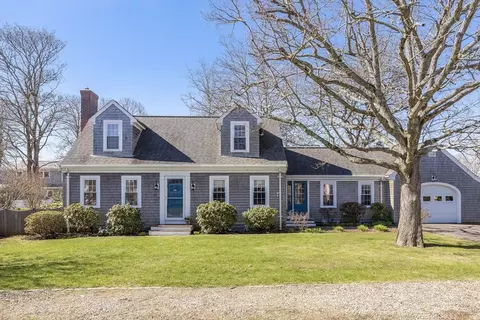 26 Clipper Ln, Falmouth, MA 02540