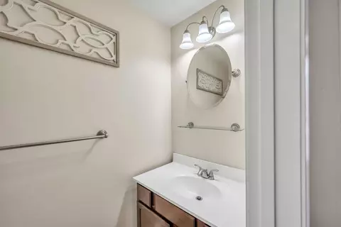 Bath - 6 Weldon Ave # C, Worcester, MA 01607 photo 2 of 2