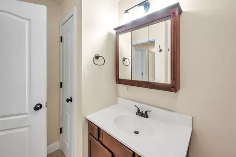 Bath - 6 Weldon Ave # C, Worcester, MA 01607 photo 1 of 2