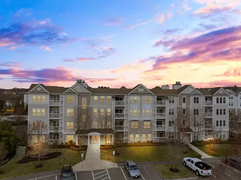 418 John Mahar Hwy #105, Braintree, MA 02184