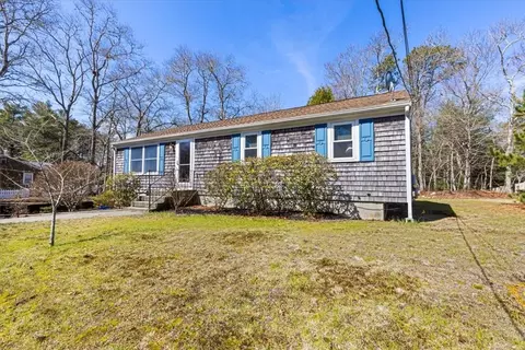 66 Barker Rd, Wareham, MA 02538 photo 3
