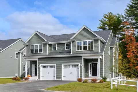 9 Hayford Trl #13, Hanson, MA 02341