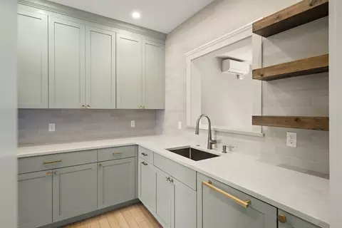 120 Everett St #2, Boston, MA 02128 photo 6
