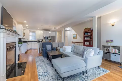 2 Lamson St #A, Boston, MA 02128